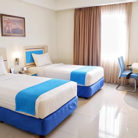 Hotel Brothers Biru Solo Baru Exteriér fotografie
