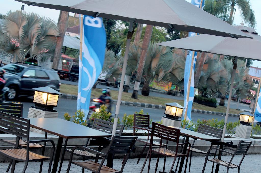 Hotel Brothers Biru Solo Baru Exteriér fotografie