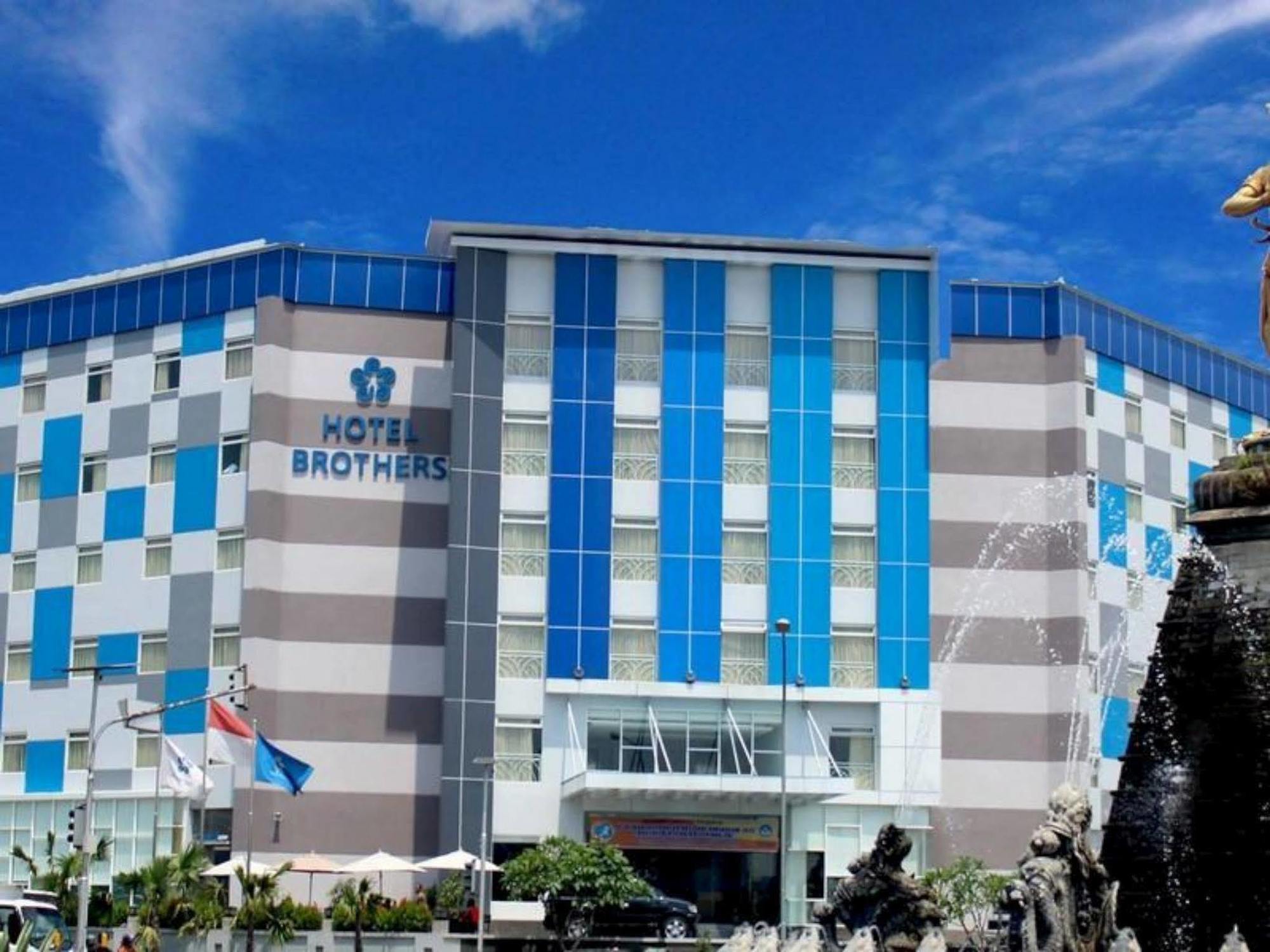 Hotel Brothers Biru Solo Baru Exteriér fotografie