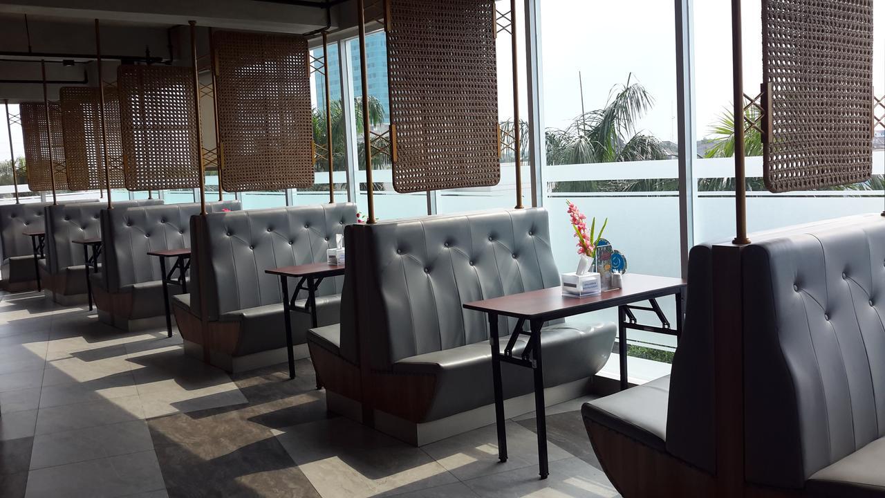 Hotel Brothers Biru Solo Baru Exteriér fotografie