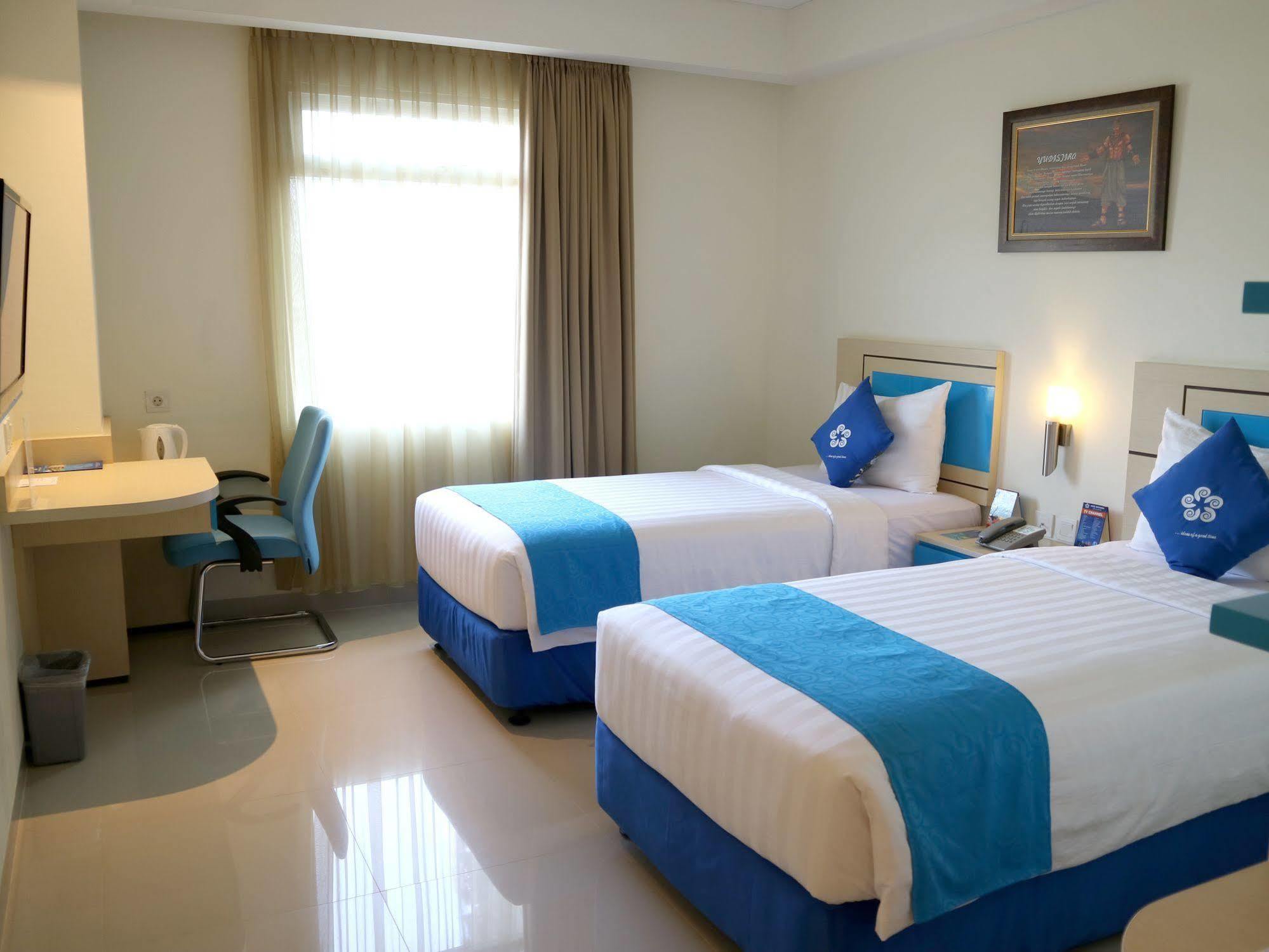 Hotel Brothers Biru Solo Baru Exteriér fotografie