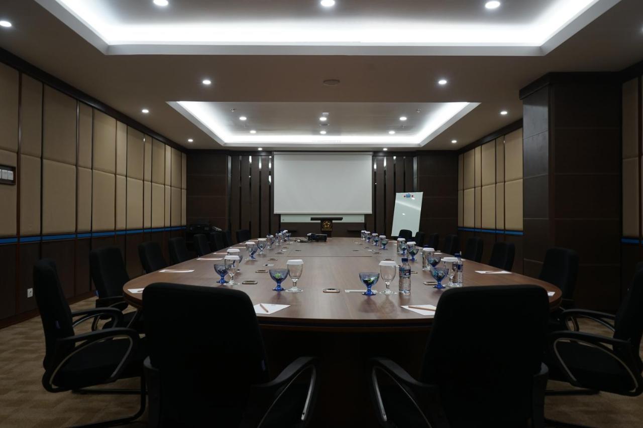 Hotel Brothers Biru Solo Baru Exteriér fotografie