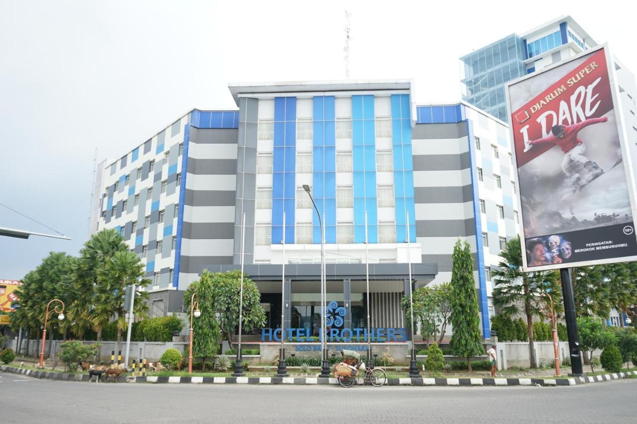Hotel Brothers Biru Solo Baru Exteriér fotografie